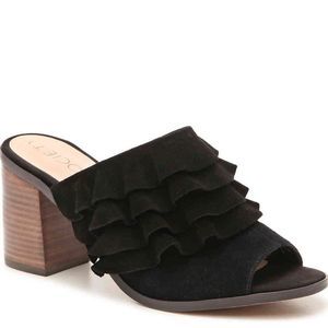 Sole Society Frannie Black Ruffle Sandal Heels 7